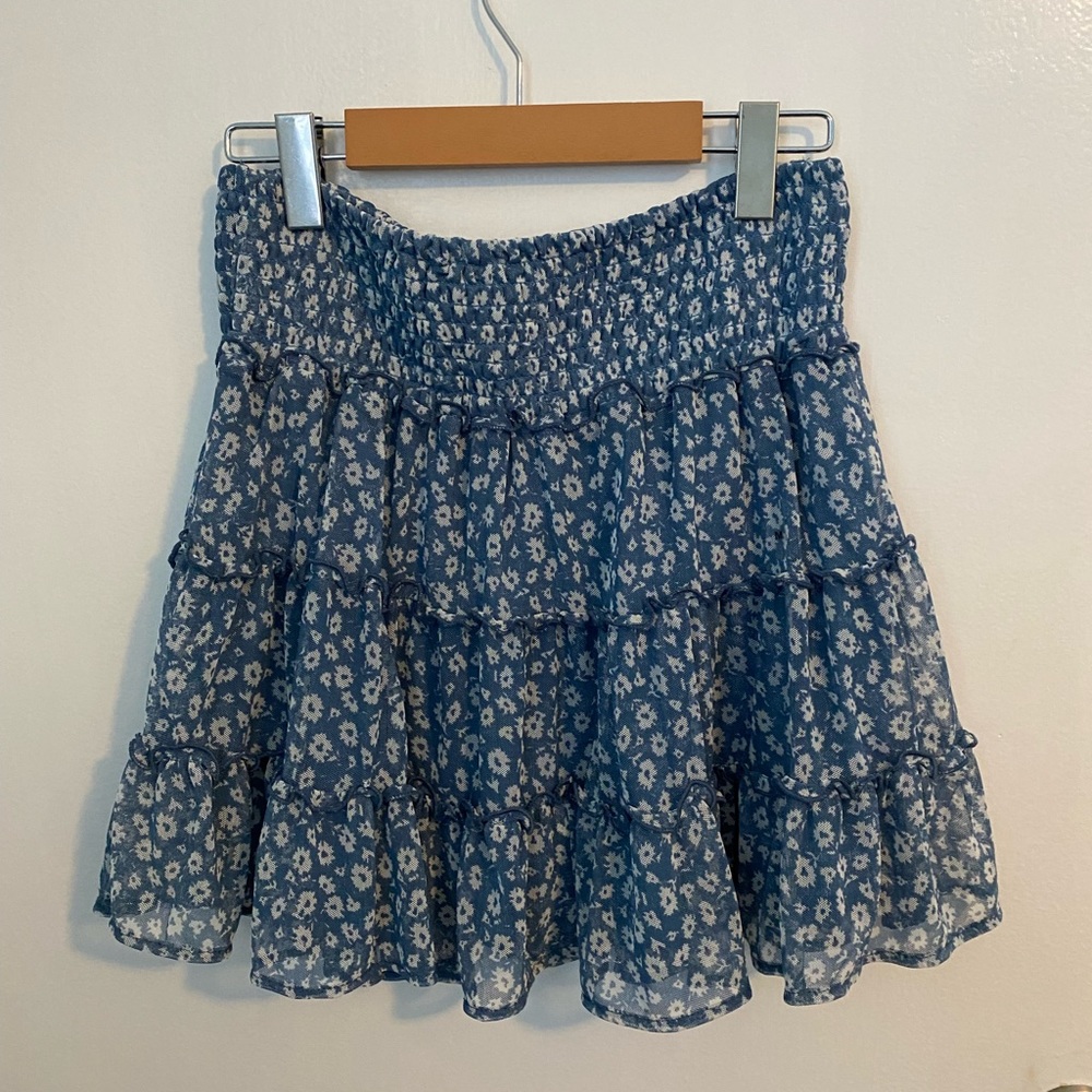 AE Tiered Skirt Size M